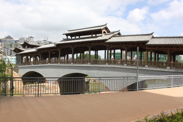   安寧市永安橋橋廊與搖岑樓恢復重建工程