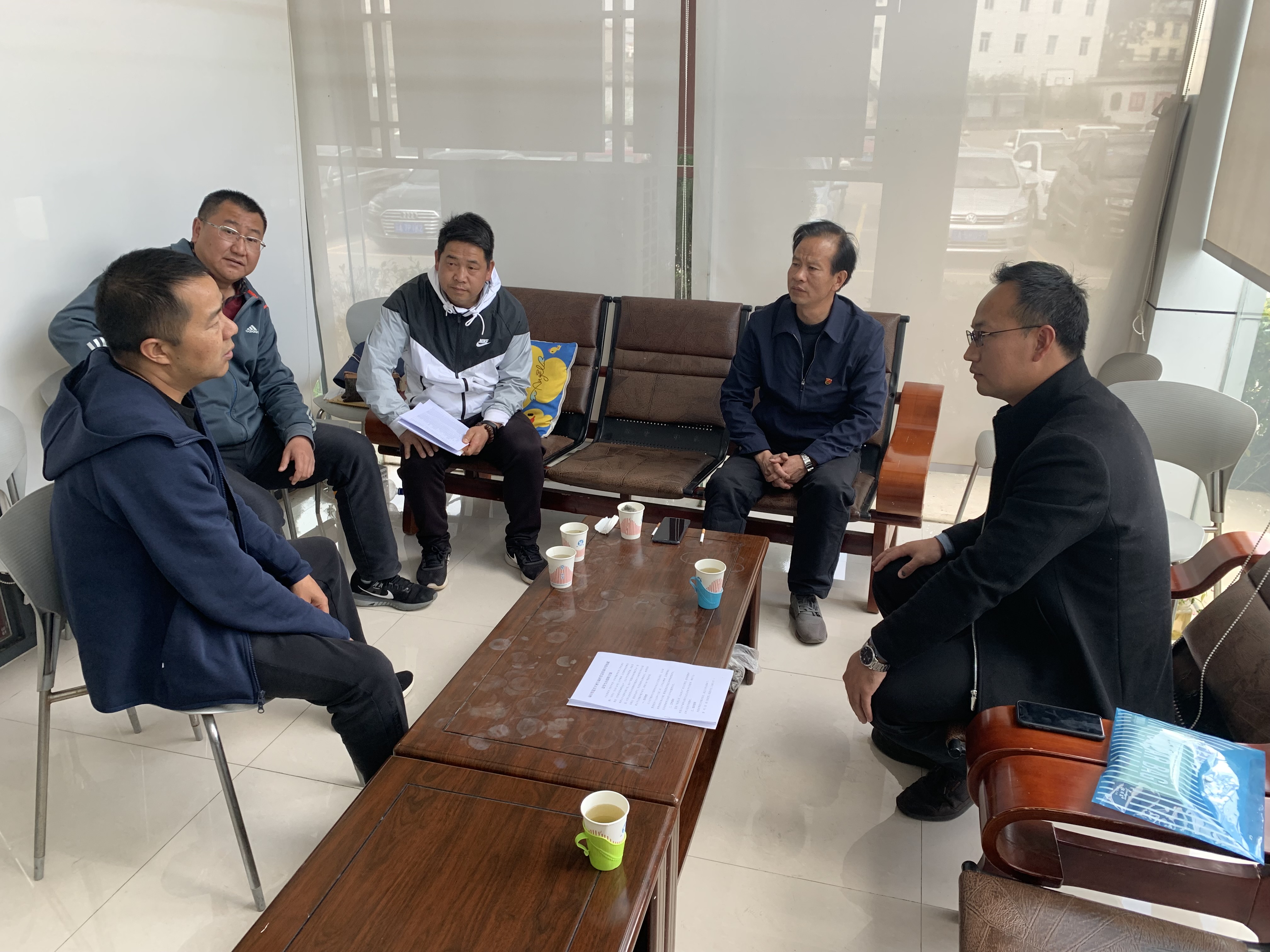 公司對安寧中學、祿脿中學進行2019年度愛心助學捐贈