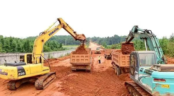 太平新城34號路、太平新城松鼠屋項目1號路等5個重點項目順利開工